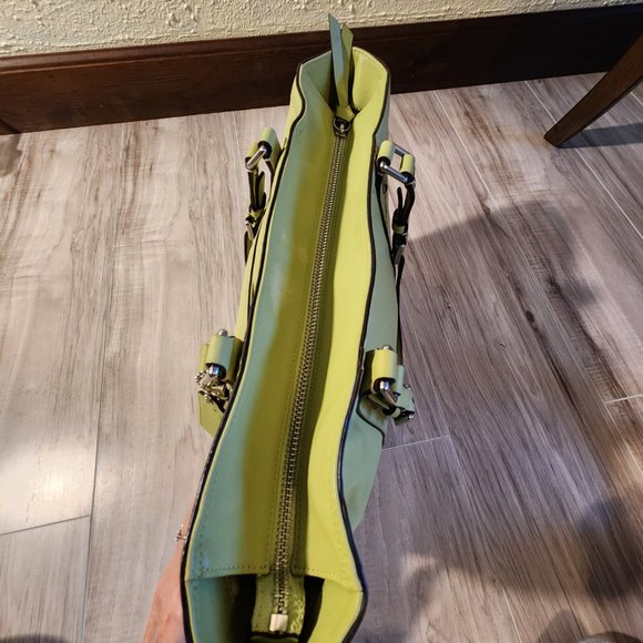 Coach Gallery East/West Green Leather Tote Bag Purse - Picture 5 of 12